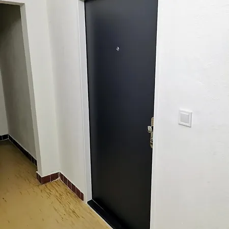 Halovaa * Bratislava